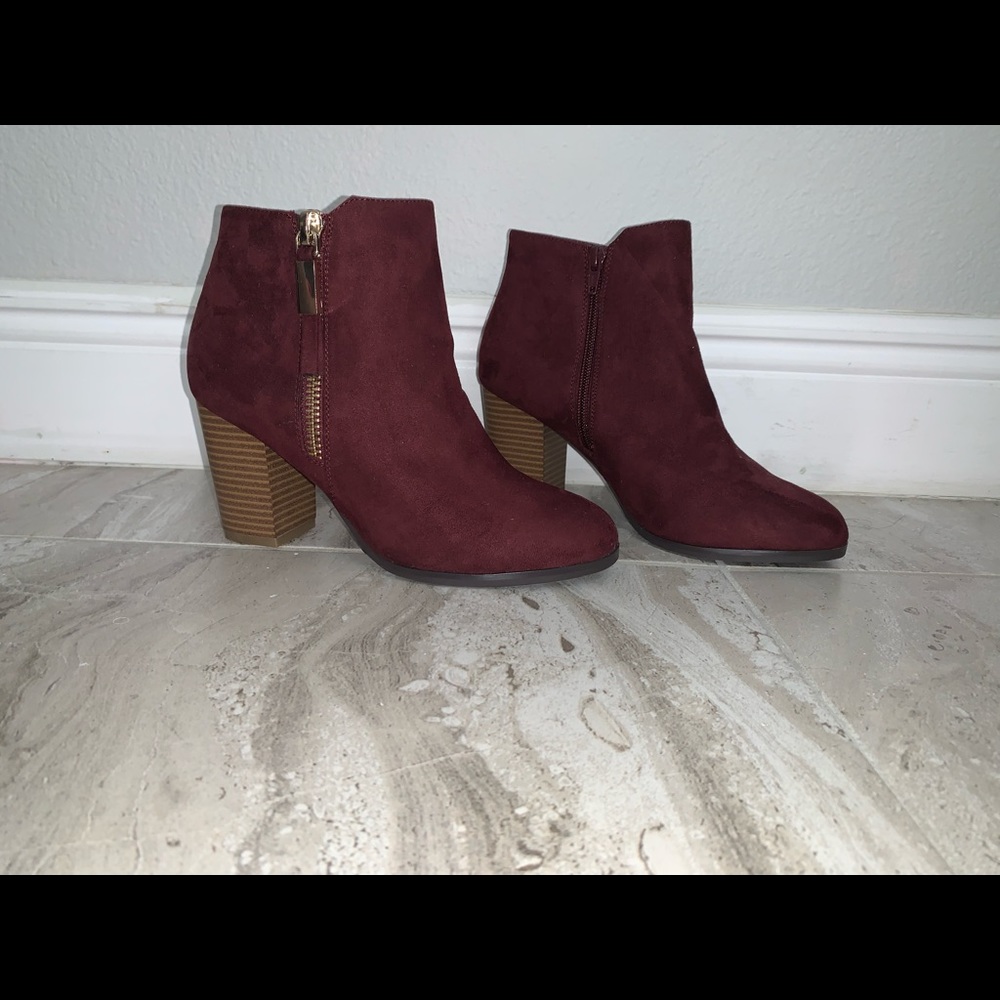 Velvet Chunky Heel Zip up boots